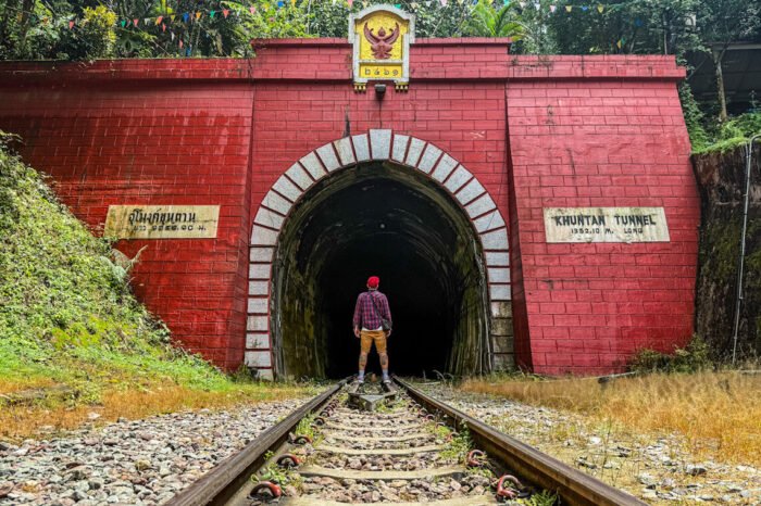 The Ancient City of Hariphunchai Top Sights and 6 Mini Food Tour